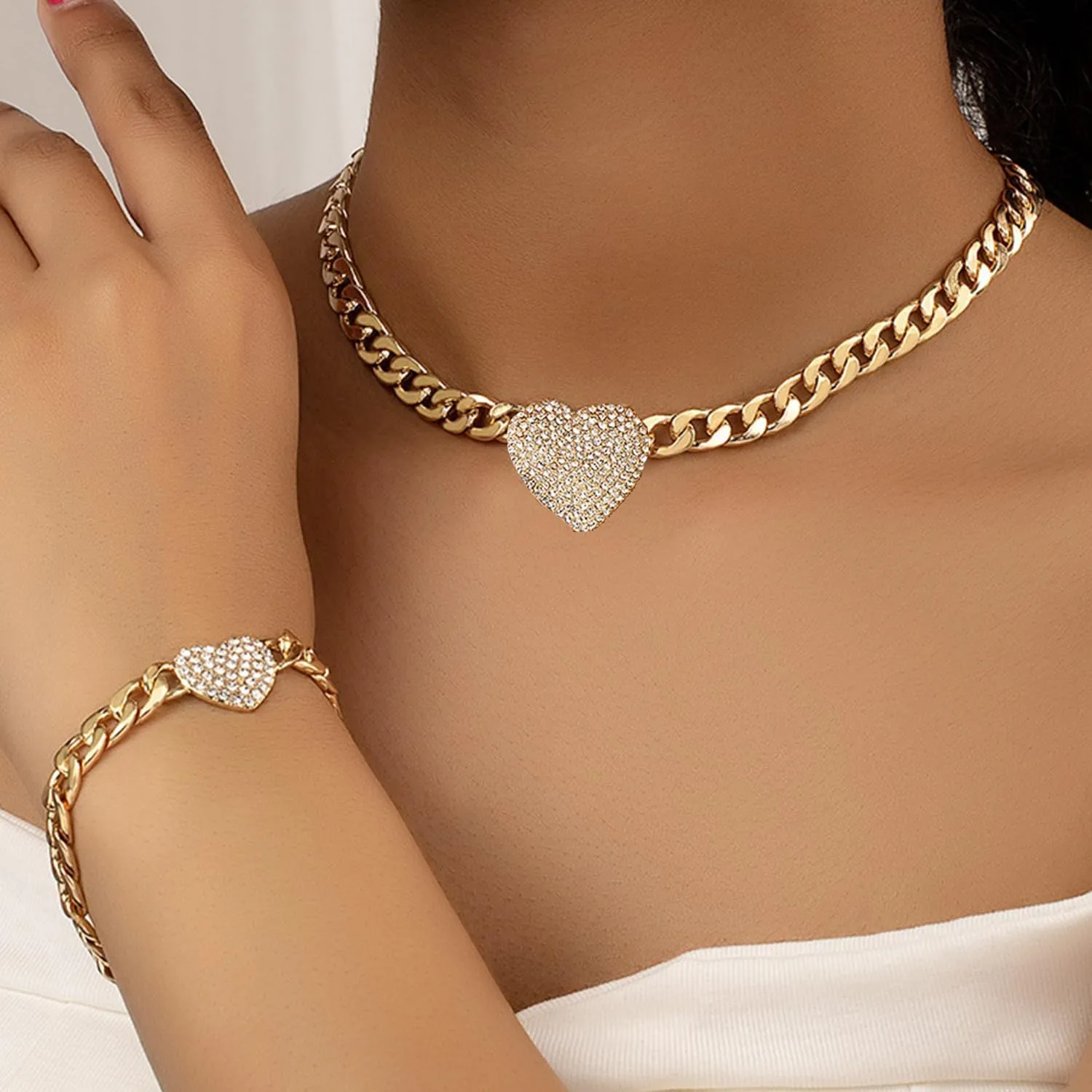Aktully Heart Necklaces for Women Rhinestone Heart Choker Neckalce Gold Chunky Cuban Link Chain Necklace CZ Heart Pendant Punk Statement Necklace for Women Jewelry Necklace