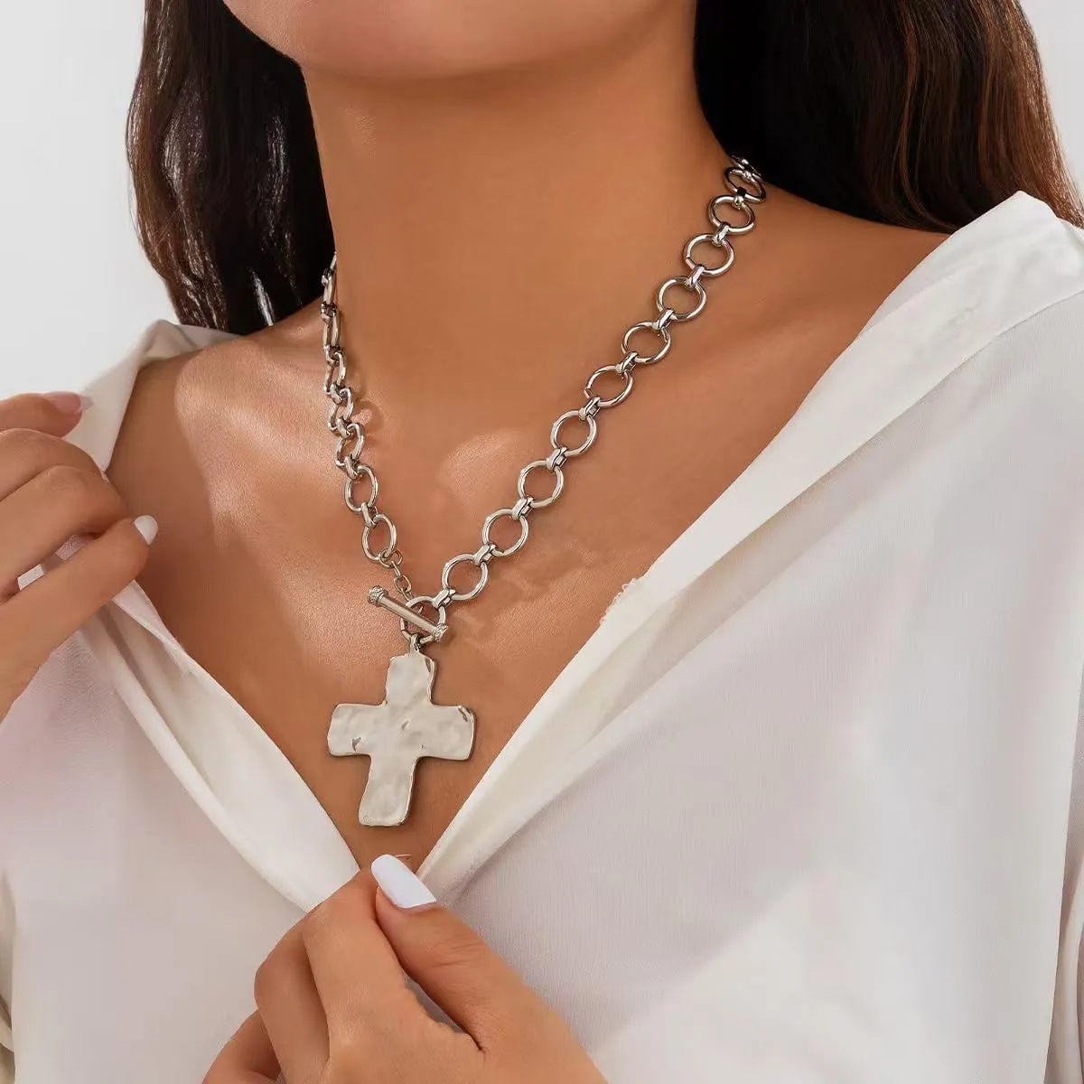 Chunky Cross Necklace for Women Gold Cross Pendant Necklaces Non Tarnish Stacked Paperclip Link Chain Gold Jewelry Gifts
