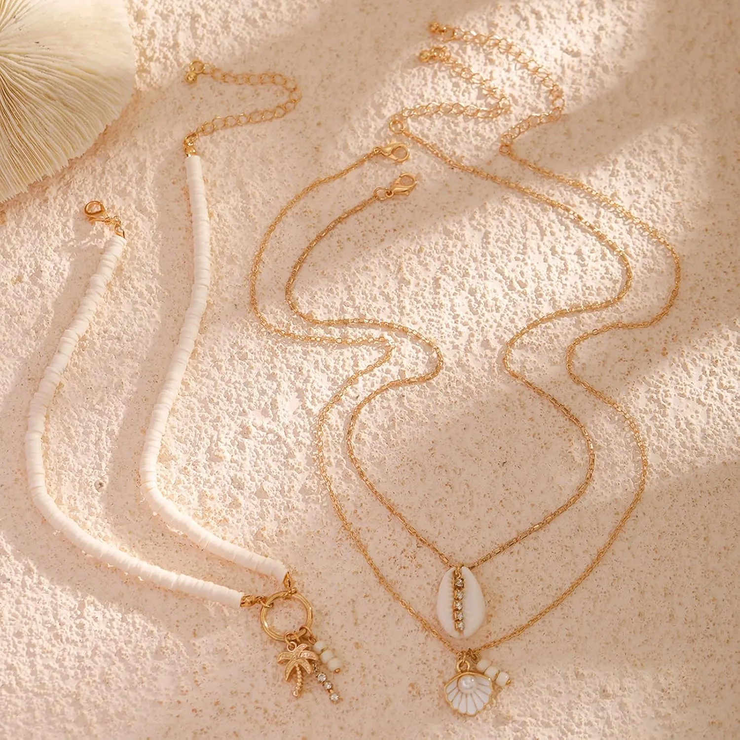 Dcfywl731 Seashell Necklace for Women Gold Shell Necklaces Layered Starfish Charm Necklace Beach Jewelry for Women Summer Outfits Accessories Gifts