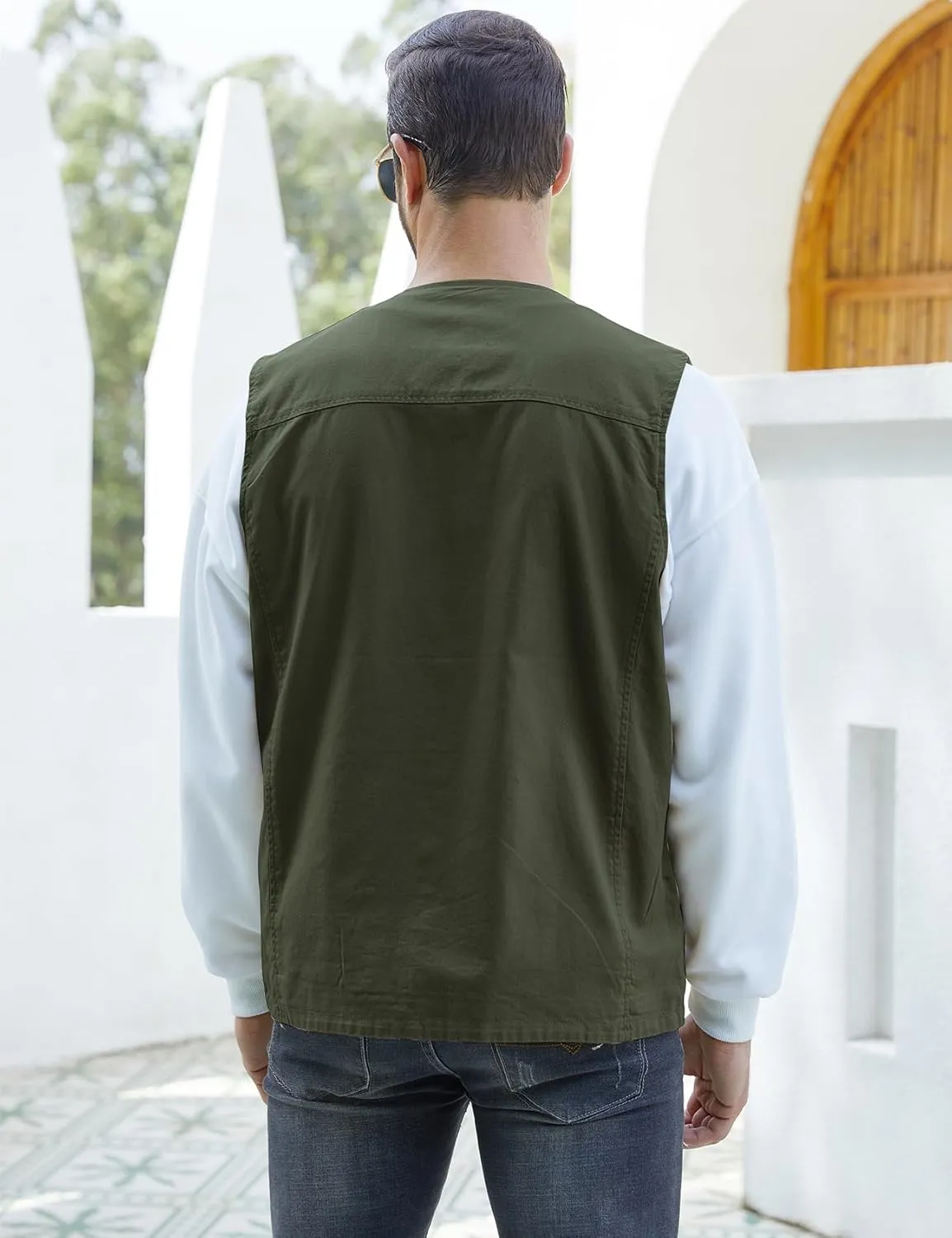 Gihuo Men's Travel Vest Casual Outdoor Multi-Pocket V-Neck Button Cotton Workwear Vest
