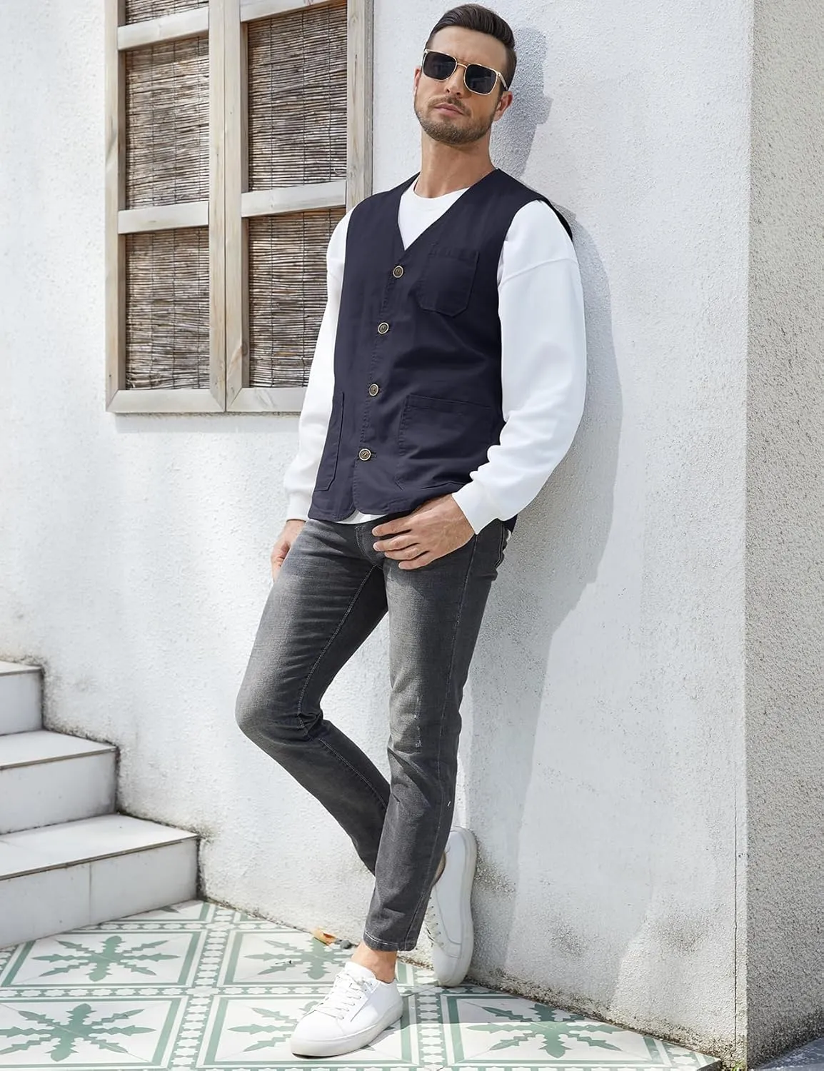 Gihuo Men's Travel Vest Casual Outdoor Multi-Pocket V-Neck Button Cotton Workwear Vest