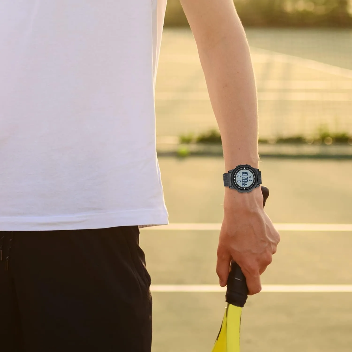 GOLDEN HOUR Ultra-Thin Minimalist Sports Waterproof Digital Watches Men with Wide-Angle Display Rubber Strap Wrist Watch for Men Women