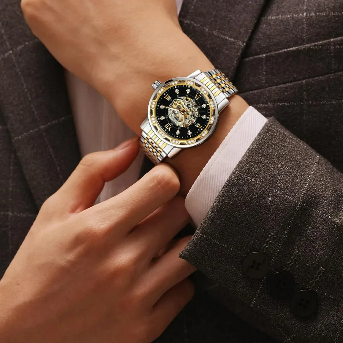 Luxury Men's Skeleton Watch Diamond Dial Black Gold Automatic Mechanical Watch for Men Self-Winding Minimalist Design Wrist Watch Waterproof Stainless Steel Male Wristwatch