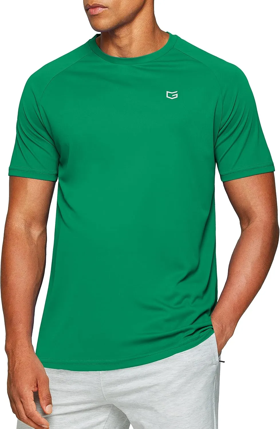 Men's Dry Fit Short Sleeve T-Shirt Crewneck Lightweight Tee Shirts for Men Workout Athletic Casual