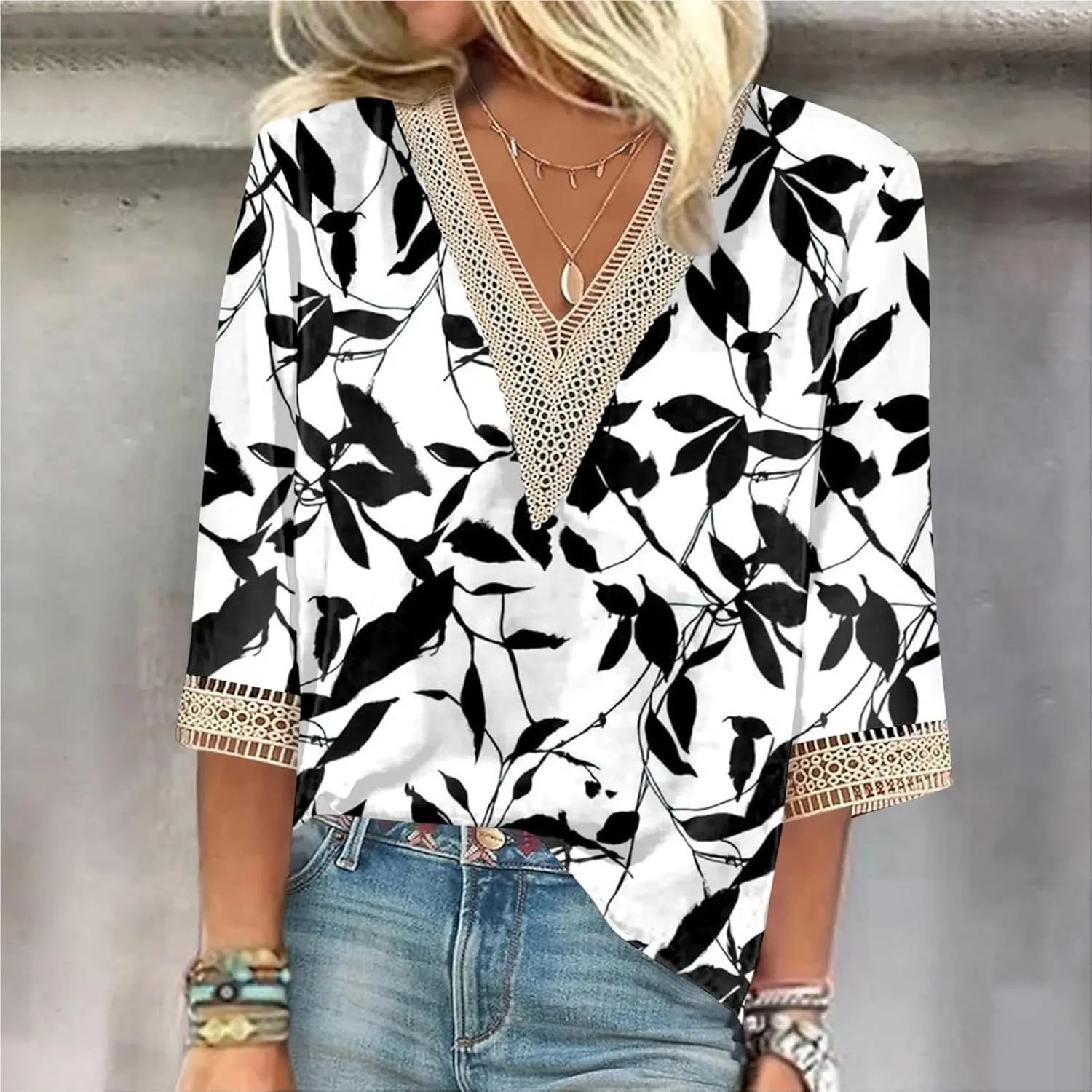 Womens Tops 3/4 Sleeve V Lace-Neck Cute Shirts Casual Print Trendy Tops Three Guarter Length T Shirt Spring Summer Pullover