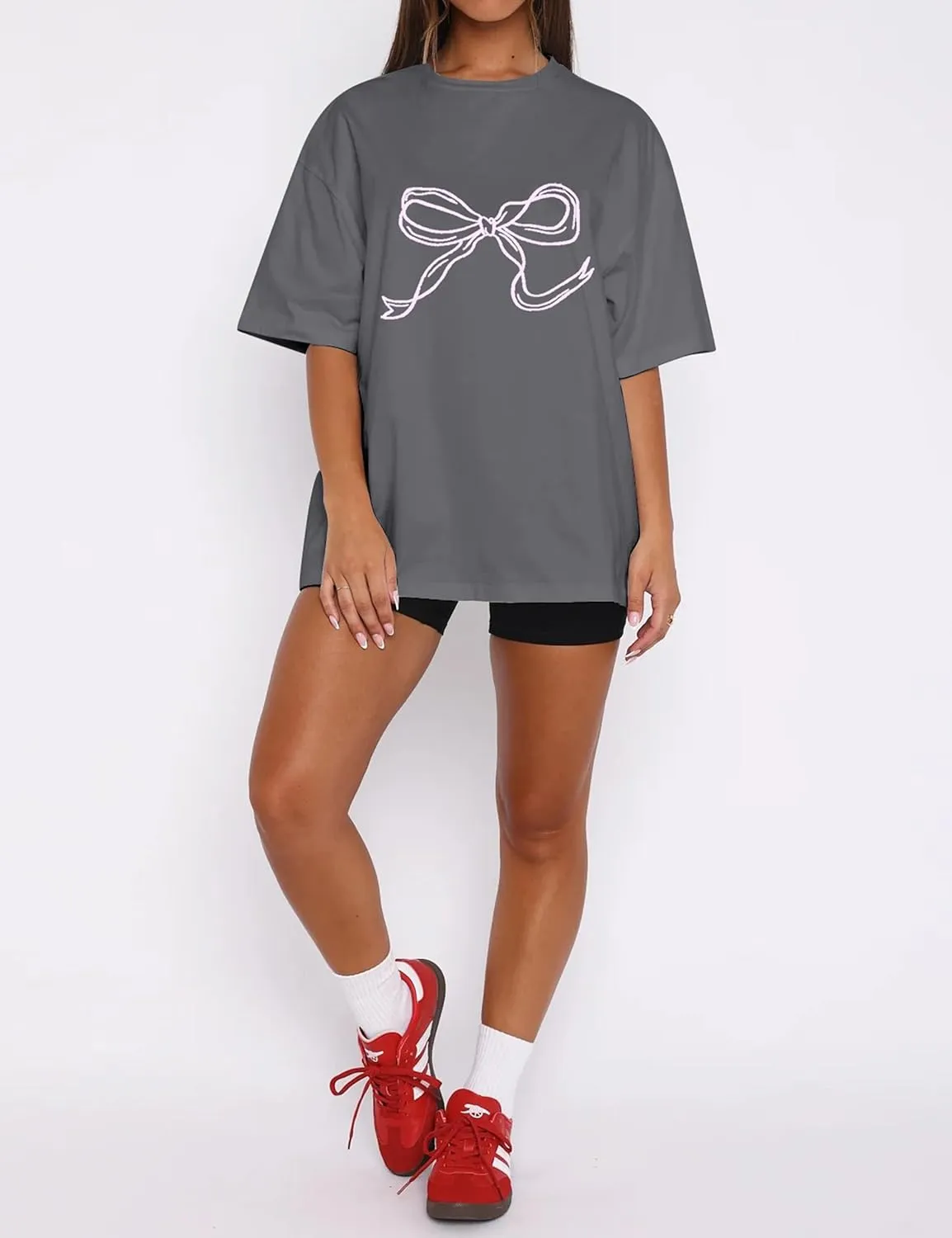 Ythomm Womens Bow Graphic Oversized T-Shirts Short Sleeve Crewneck Summer Basic Tees Going Out Tops Casual Loose Fit Blouse
