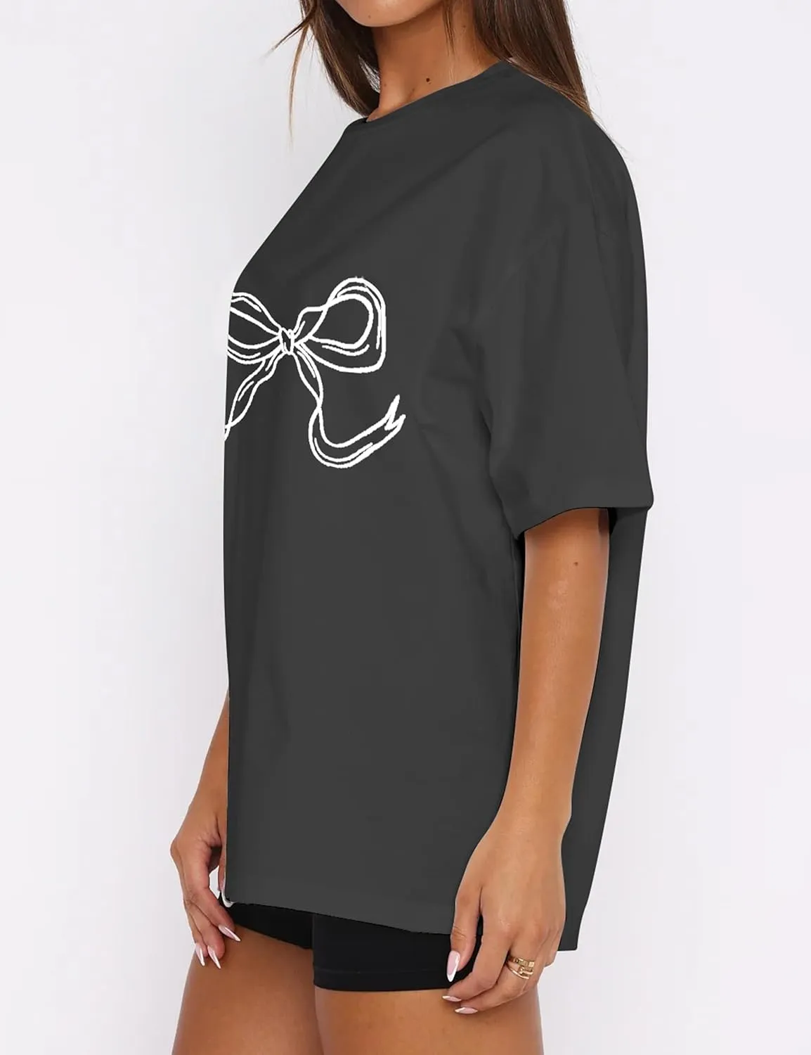 Ythomm Womens Bow Graphic Oversized T-Shirts Short Sleeve Crewneck Summer Basic Tees Going Out Tops Casual Loose Fit Blouse