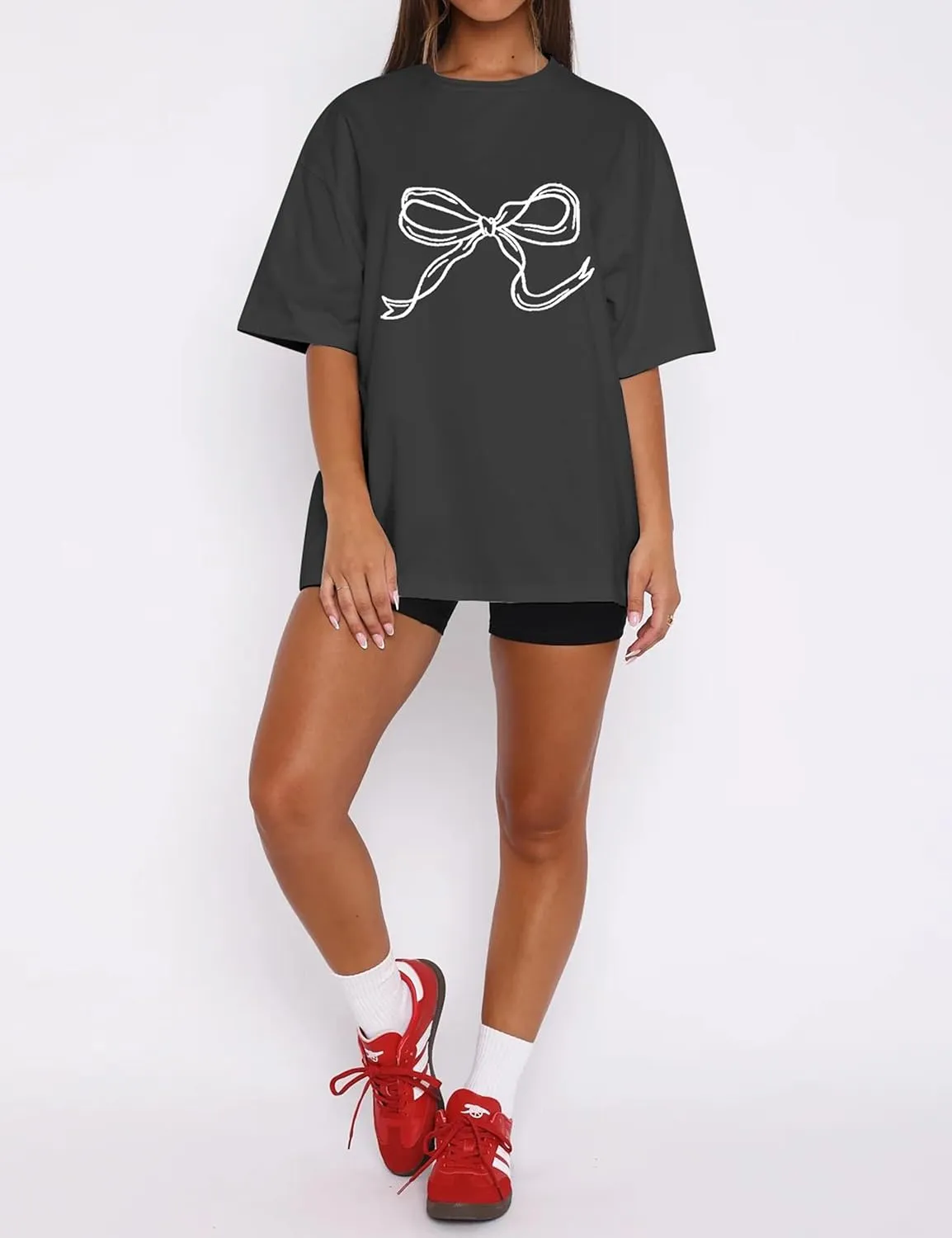 Ythomm Womens Bow Graphic Oversized T-Shirts Short Sleeve Crewneck Summer Basic Tees Going Out Tops Casual Loose Fit Blouse